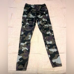 Reebok Camo leggings with pockets